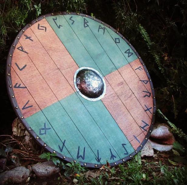 Round norse shield "Runic"