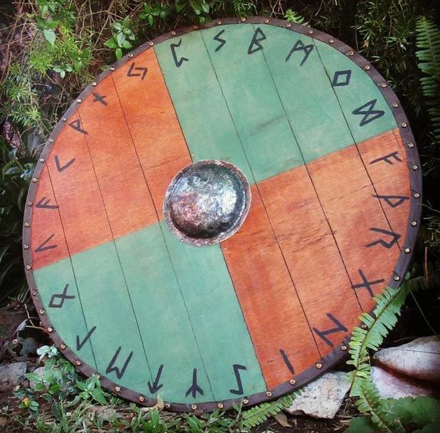 Round norse shield "Runic"